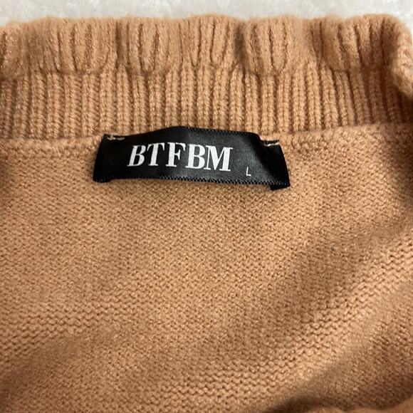 Soft tan ruffle neckline and cuffs tight knit pullover sweater neutral L - Picture 7 of 10